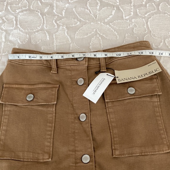 BR button down midi skirt. - Picture 8 of 8